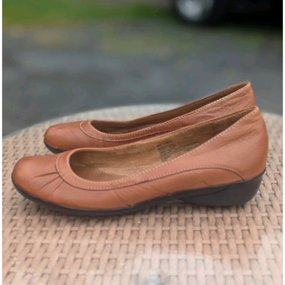 Quiet Luxury Brown Leather Ballet Flats Natural Soul Naturalizer 8.5 M